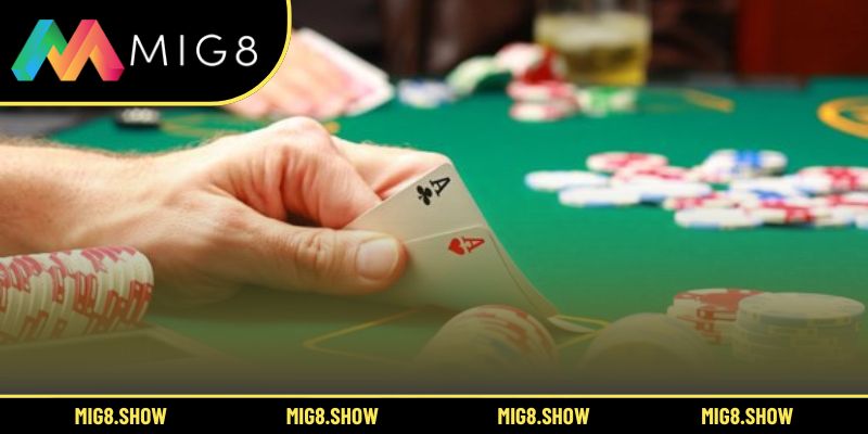 Toàn cảnh bàn cược poker trực tuyến sinh động tại MIG8